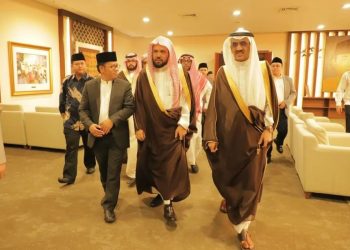 Imam Masjid Nabawi Kunjungi Indonesia, Bakal Temui Presiden hingga Pimpin Salat Jumat di Masjid Istiqlal