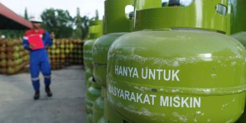 Orang Kaya Ikut Ambil Subsidi, Begini Hukumnya dalam Islam!