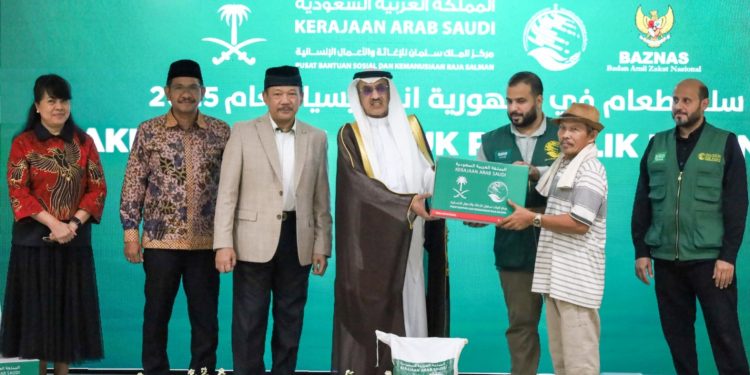 Baznas Salurkan 7.911 Paket Pangan Ramadan dari Saudi ke Empat Provinsi