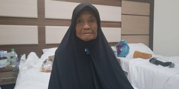 Nenek Sutiah Naik Haji di Usia 107 Tahun, Bukti Cinta Ibadah Tak Kenal Usia