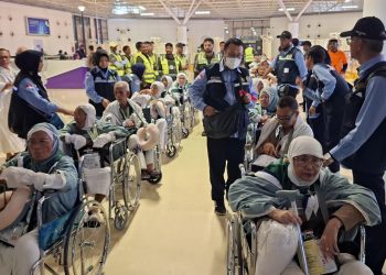 Jemaah Lansia Dapat Fasilitas Bus Hidrolik dari Bandara Jeddah ke Makkah