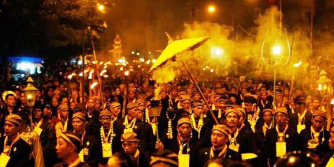 Tak Sekadar Tahun Baru, Ini Sejarah dan Makna Malam 1 Suro