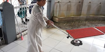 Bagaimana Cara Mensucikan Lantai dari Najis Basah? Ini Kata MUI!