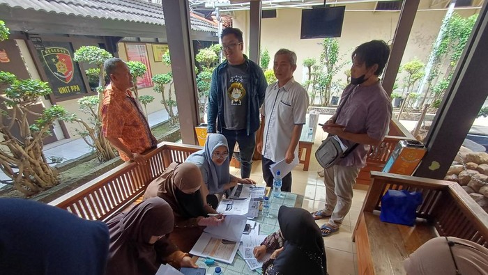 Travel Umrah Bodong Diduga Tipu Ribuan Jemaah di Lamongan, Kerugian Ditaksir Rp 18 Miliar
