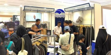 Goodfriends Jadi Primadona di Halal Fair JCC 2025, Fashion Halal Kian Stylish!
