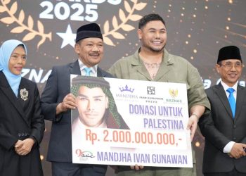 Ivan Gunawan Sumbang Rp2 Miliar untuk Palestina di BAZNAS Awards 2025