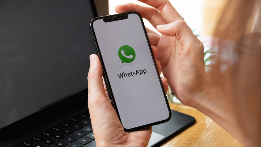 Mengirim Stiker Doa di WhatsApp, Apakah Termasuk Ibadah?