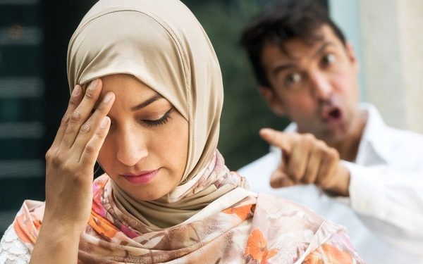 Perceraian Karena Faktor Ekonomi di Indonesia Meningkat, Begini Solusi Islam Agar Rumah Tangga Tetap Utuh