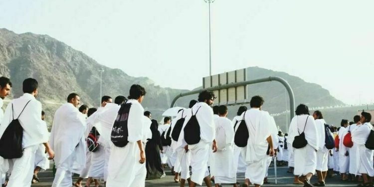 Saudi Larang Jemaah Haji Jalan Kaki dari Muzdalifah ke Mina