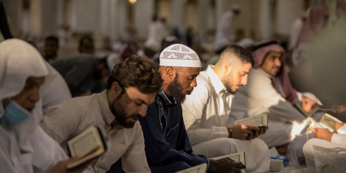 Mau Ikut Itikaf Ramadhan di Masjidil Haram dan Masjid Nabawi? Simak Cara Daftar dan Syaratnya