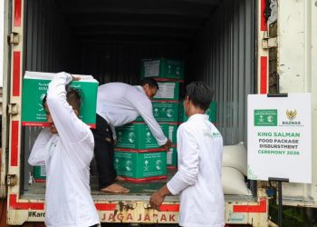 Saudi Salurkan 2,2 Juta Al-Qur’an dan 1.000 Ton Kurma Selama Ramadhan