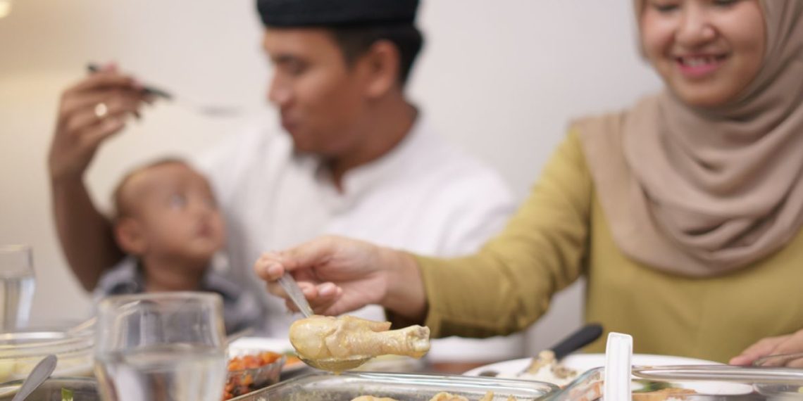 Sahur Bukan Sekadar Makan Sebelum Puasa, Ini Nilai Ibadahnya