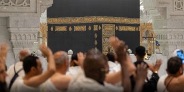 Mulai 18 April, Arab Saudi Tutup Pintu Umrah untuk Jemaah Mancanegara