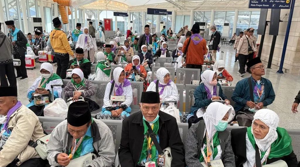Jamaah Haji yang Tiba di Madinah Diingatkan Jaga Kesehatan dan Patuhi Aturan