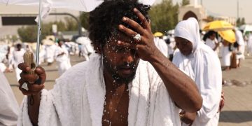 Haji di Tengah Cuaca Panas Makkah 40°C, Ini Gejala Heatstroke yang Harus Diwaspadai