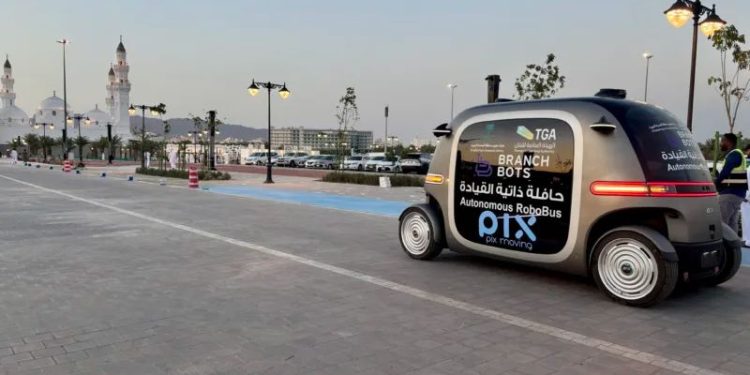 Era Baru Transportasi Haji? Arab Saudi Uji Coba Bus Tanpa Supir Berbasis AI