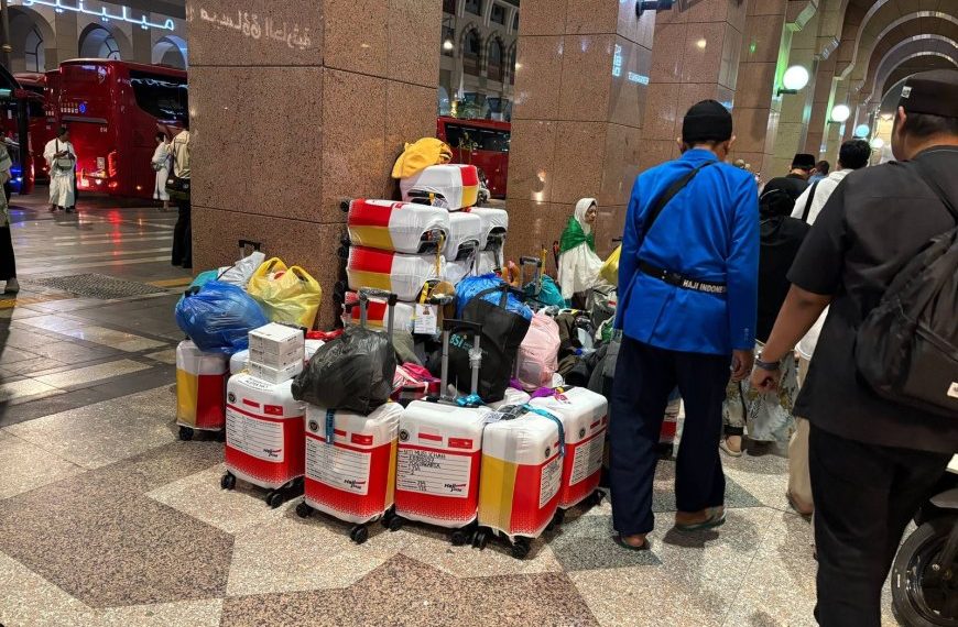 Jemaah Haji Dilarang Bawa Kardus dan Tas Plastik, Ini Aturan Resminya