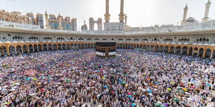 Momen Perpisahan dengan Kakbah, Jemaah Haji Padati Masjidil Haram untuk Tawaf Wada