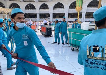 Begini Cara Arab Saudi Menjaga Kebersihan Masjidil Haram Sepanjang Waktu