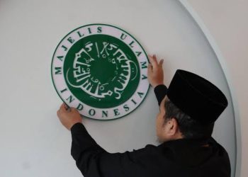 Ketum MUI Sebut LGBT Ancam Moral Bangsa, Ini Pesannya