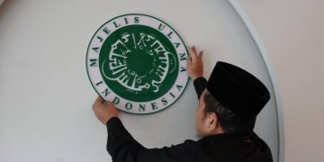 Ketum MUI Sebut LGBT Ancam Moral Bangsa, Ini Pesannya
