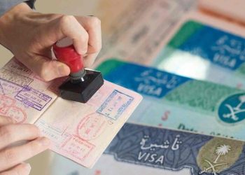 Arab Saudi Perketat Pengawasan Visa, Overstay Terancam Denda Rp218 Juta hingga Deportasi