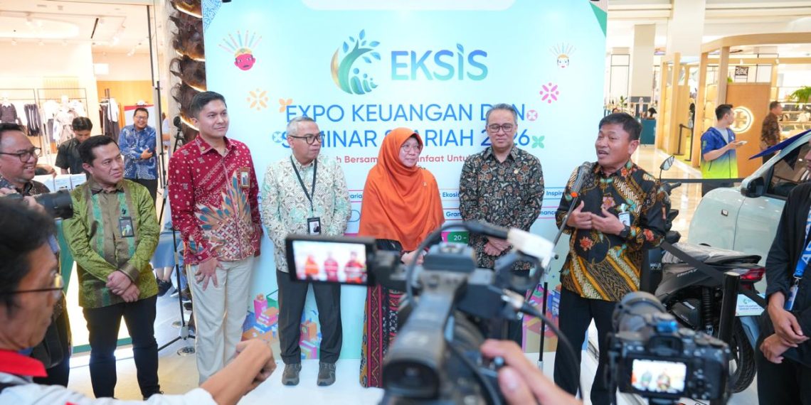 Nasabah Tembus 24,3 Juta, BSI Genjot Penetrasi Keuangan Syariah Bersama OJK