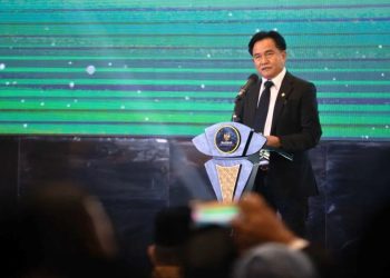 Yusril Dorong UU Zakat Dikaji Ulang agar Manfaatnya Lebih Luas